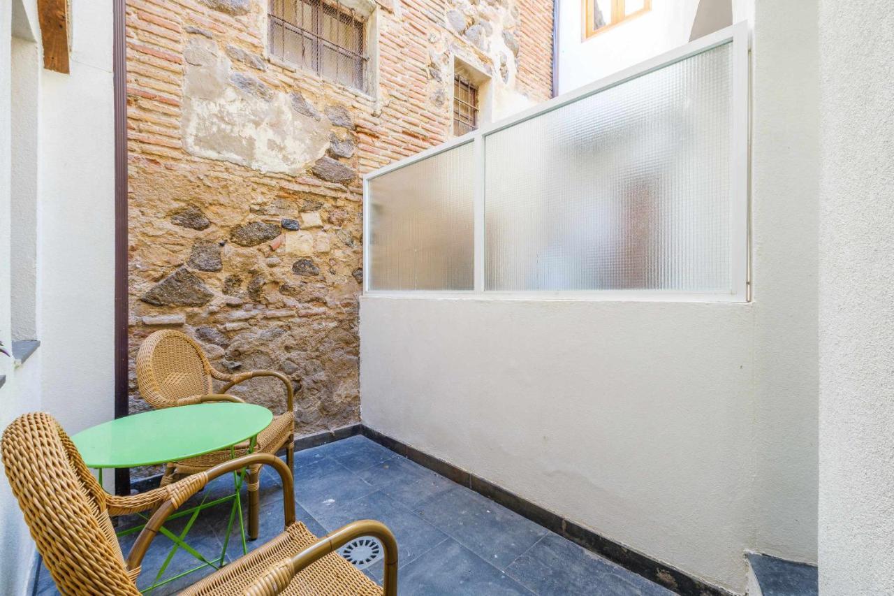 Apartamento Con Patio Junto A La Catedral By Toledo Ap Екстериор снимка