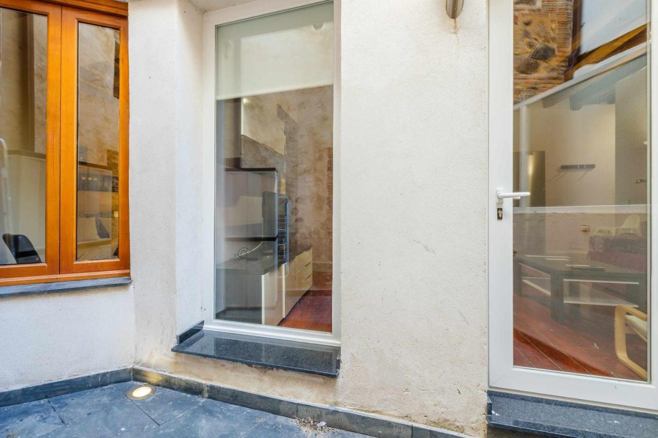 Apartamento Con Patio Junto A La Catedral By Toledo Ap Екстериор снимка