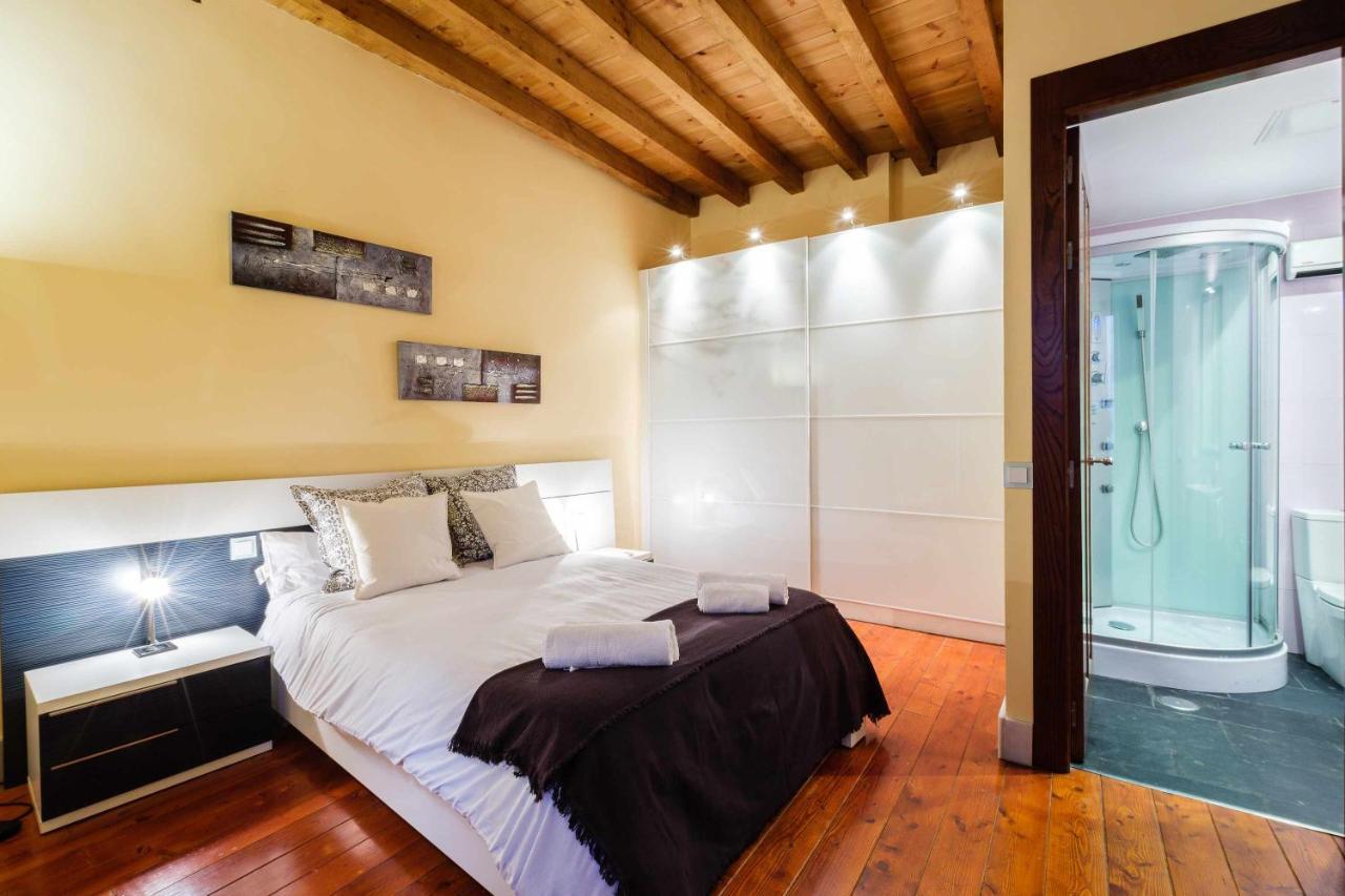 Apartamento Con Patio Junto A La Catedral By Toledo Ap Екстериор снимка